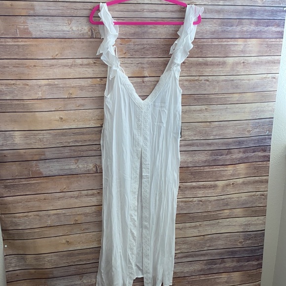 NWT LuLus Crochet Detailed Swimsuit Coverup - Picture 5 of 10